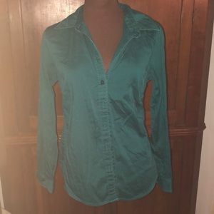 Chico’s Green Long Sleeve Button Down Shirt size 1